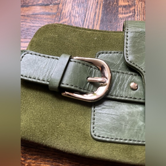 Banana Republic Green Cow Leather Clutch - Picture 3 of 14